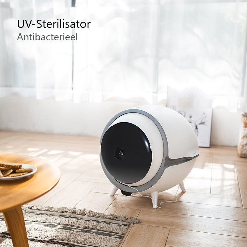 Self-cleaning litter box with UV sterilizer